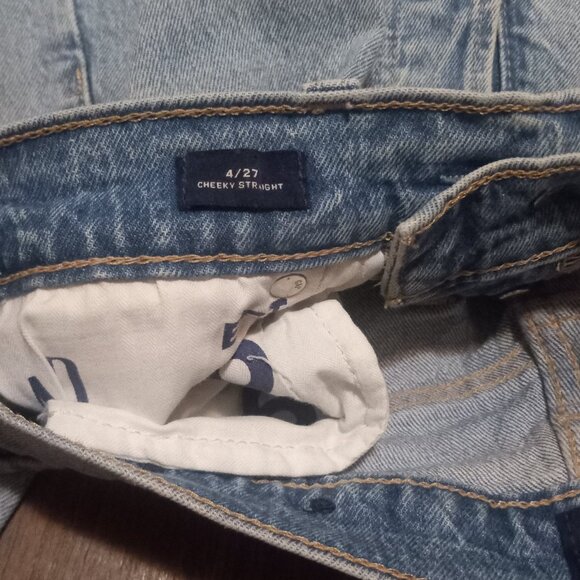 Gap Jeans Women's 4 / 27 Light Wash Cheeky Straight High Rise Distressed - Picture 4 of 4
